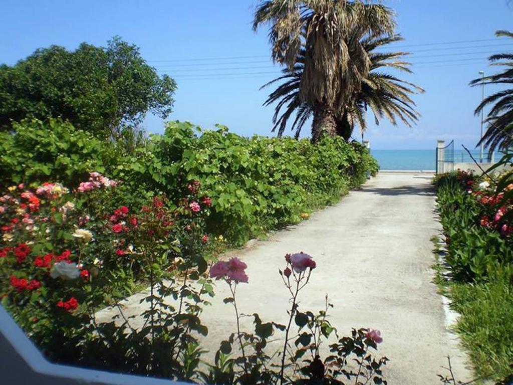 Eftichia Apartment Roda (Corfu) Exterior foto